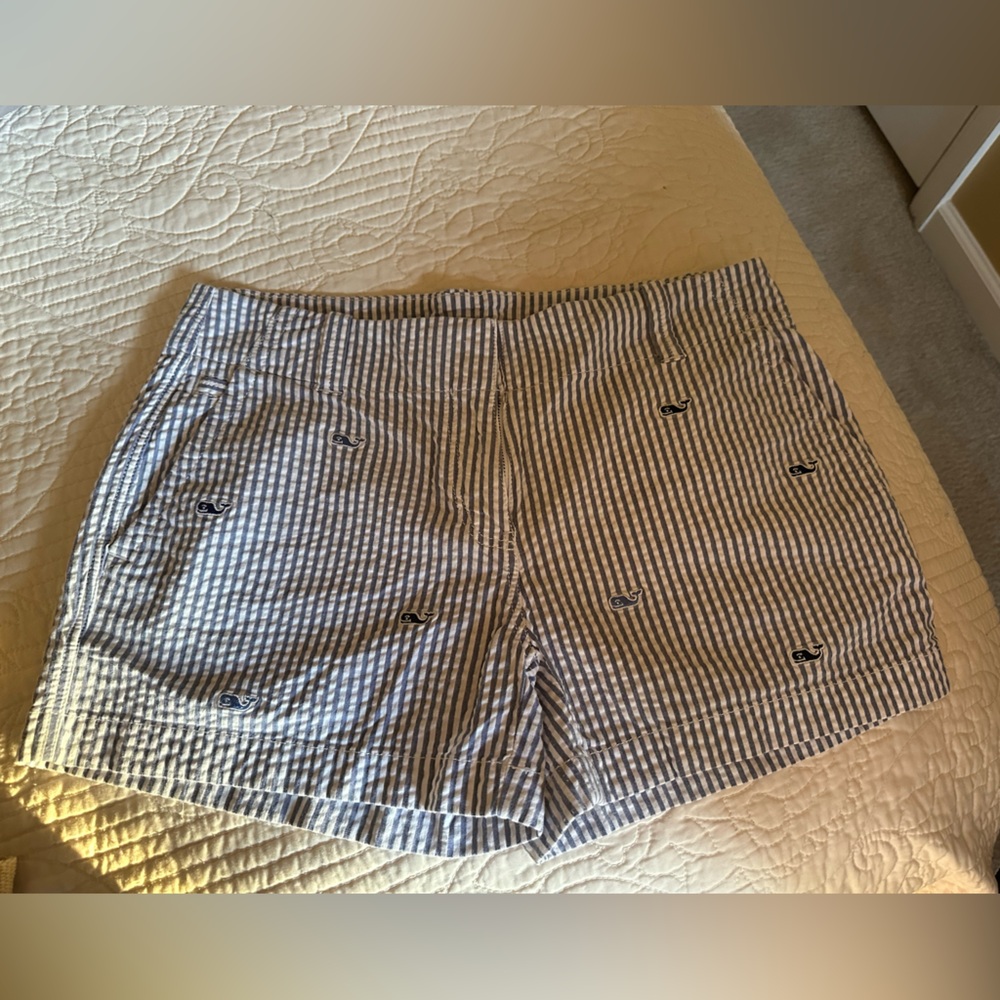Vineyard Vine Seersucker shorts